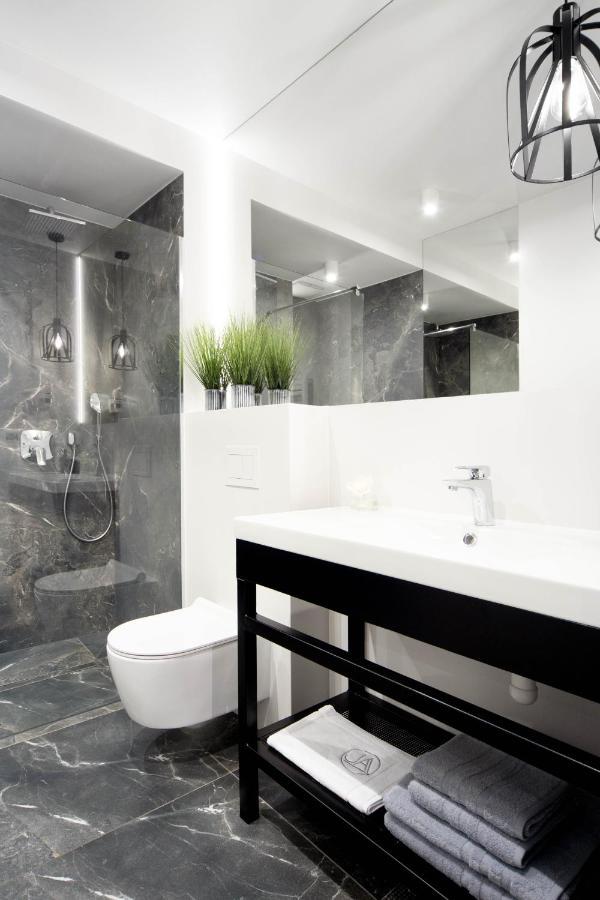 Apartment Jacuzzi Main Square